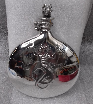 6oz Dragon Sporran Flask with Dragon head Captive top (F104)